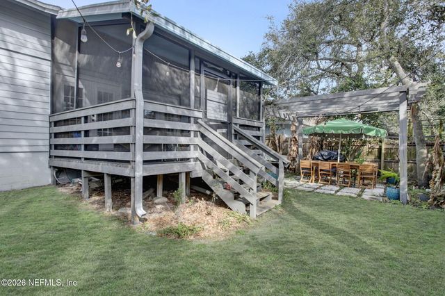 1091 13TH Street N, Jacksonville Beach, FL 32250