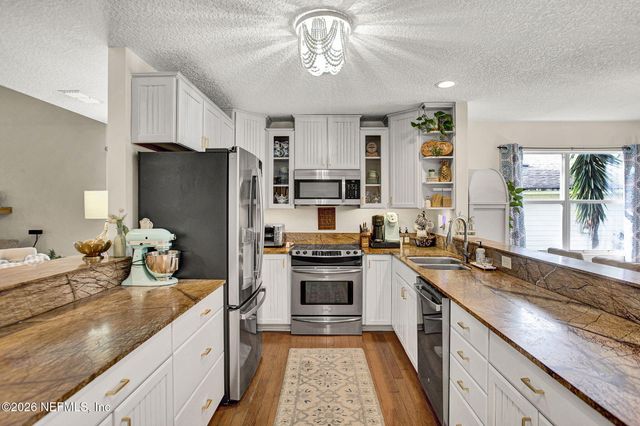 1091 13TH Street N, Jacksonville Beach, FL 32250