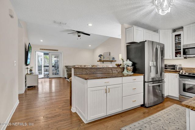 1091 13TH Street N, Jacksonville Beach, FL 32250