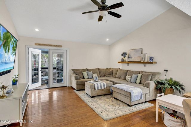 1091 13TH Street N, Jacksonville Beach, FL 32250