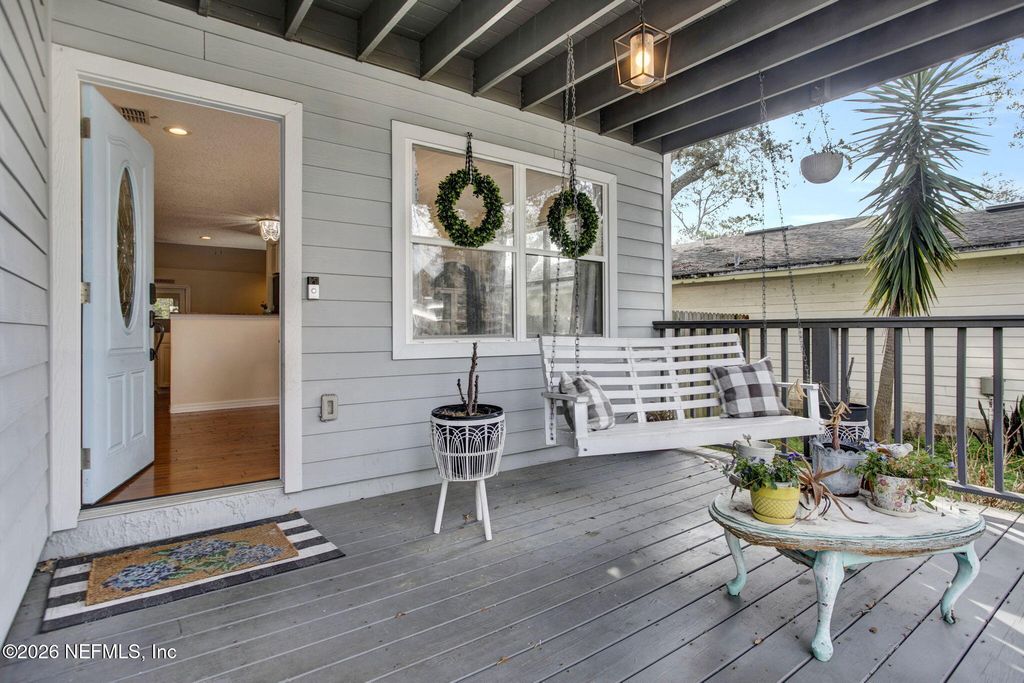 1091 13TH Street N, Jacksonville Beach, FL 32250