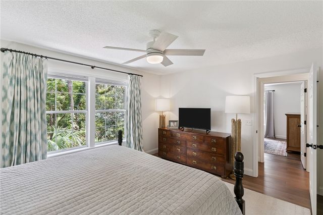 11814 Old Demere Road, St Simons Island, GA 31522