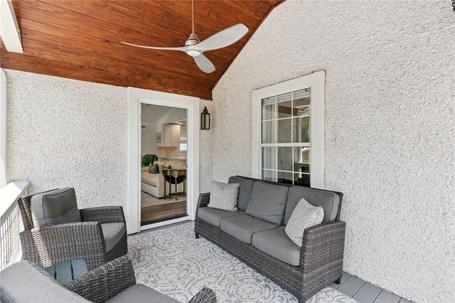 11814 Old Demere Road, St Simons Island, GA 31522