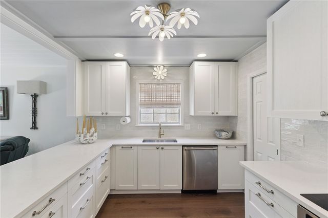 11814 Old Demere Road, St Simons Island, GA 31522