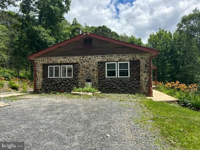 115 FIELDSTONE RD, Honey Brook, PA 19344
