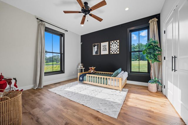 11 Knolls Road, Wallkill, NY 12589