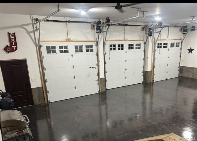 11 Knolls Road, Wallkill, NY 12589