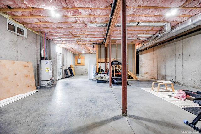 11 Knolls Road, Wallkill, NY 12589