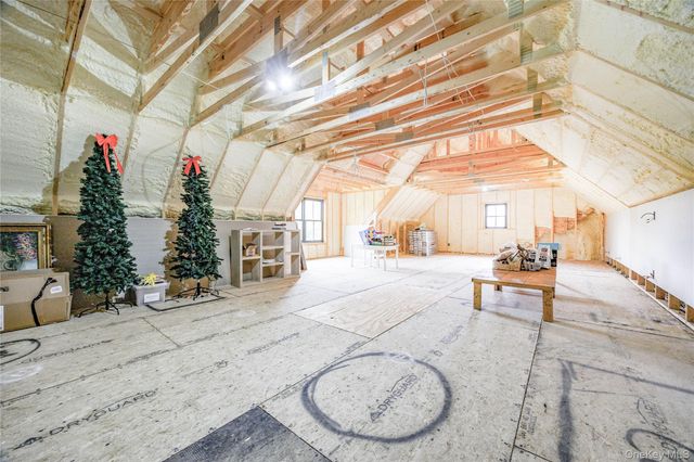 11 Knolls Road, Wallkill, NY 12589