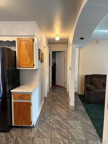 1817 E 18th St, Pueblo, CO 81001