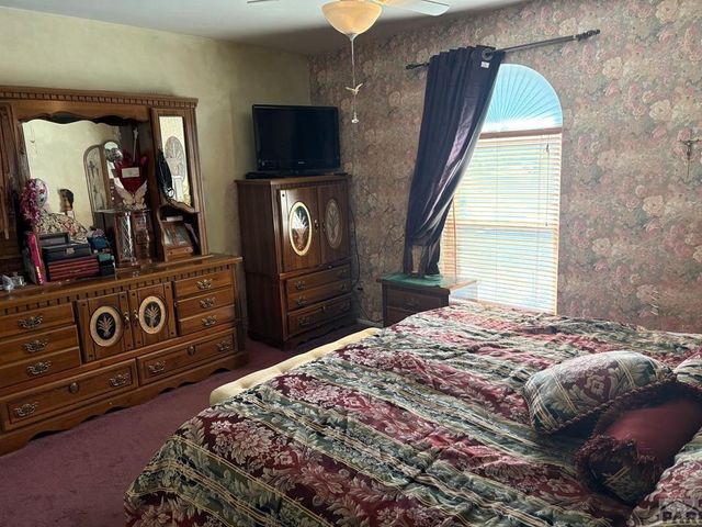 1817 E 18th St, Pueblo, CO 81001