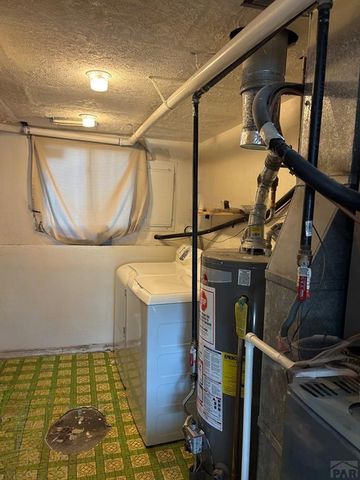 1817 E 18th St, Pueblo, CO 81001