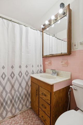 5157 Vincent Avenue N, Minneapolis, MN 55430