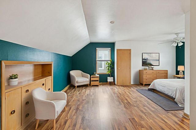 5157 Vincent Avenue N, Minneapolis, MN 55430