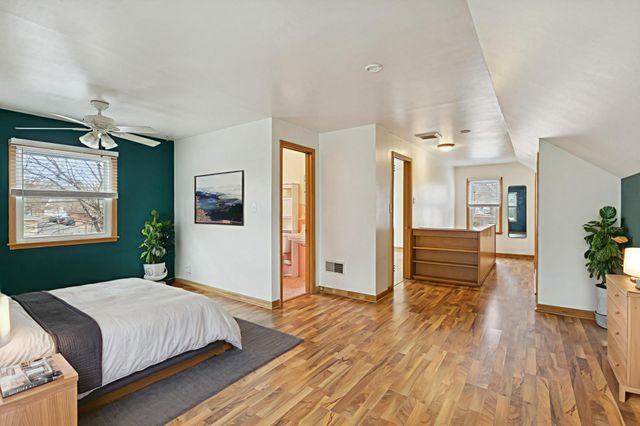 5157 Vincent Avenue N, Minneapolis, MN 55430