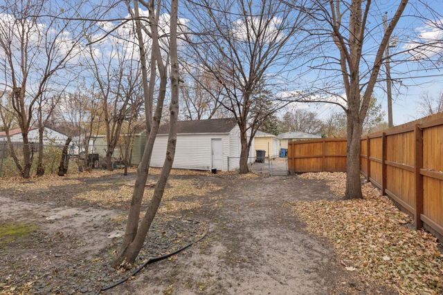 5157 Vincent Avenue N, Minneapolis, MN 55430