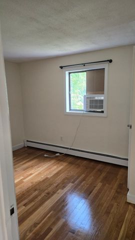108 E Main St 10, Ayer, MA 01432