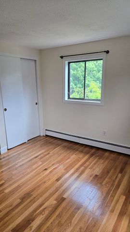 108 E Main St 10, Ayer, MA 01432