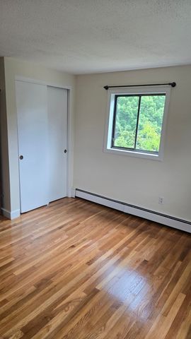 108 E Main St 10, Ayer, MA 01432
