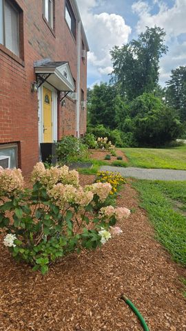 108 E Main St 10, Ayer, MA 01432