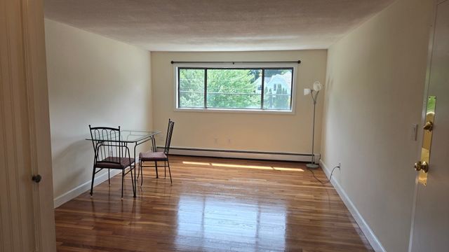 108 E Main St 10, Ayer, MA 01432