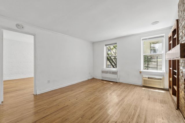 323 E 21st St Apt 4M, New York City, NY 10010