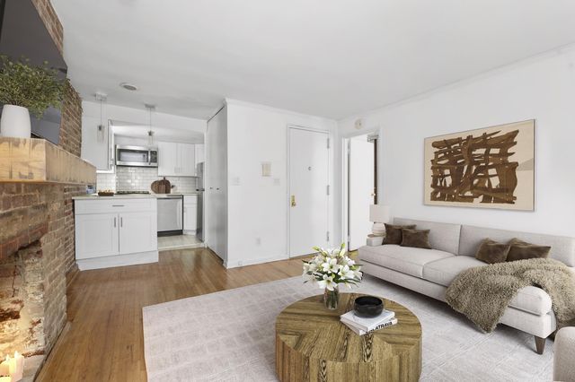 323 E 21st St Apt 4M, New York City, NY 10010