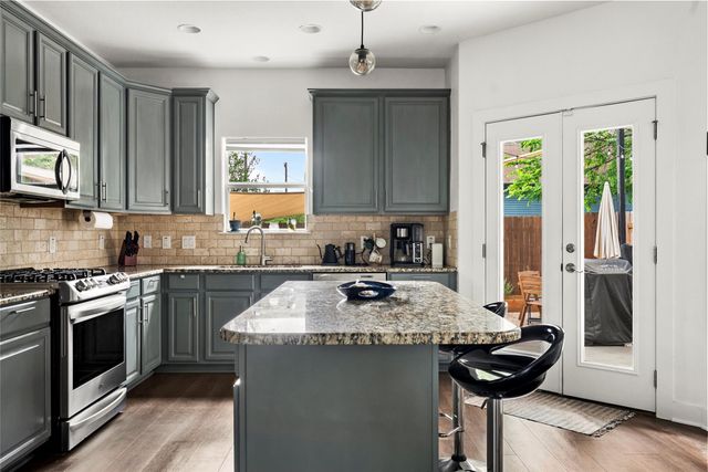 1600 Maple Ave 1, Austin, TX 78702