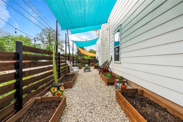 1600 Maple Ave 1, Austin, TX 78702