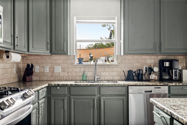 1600 Maple Ave 1, Austin, TX 78702