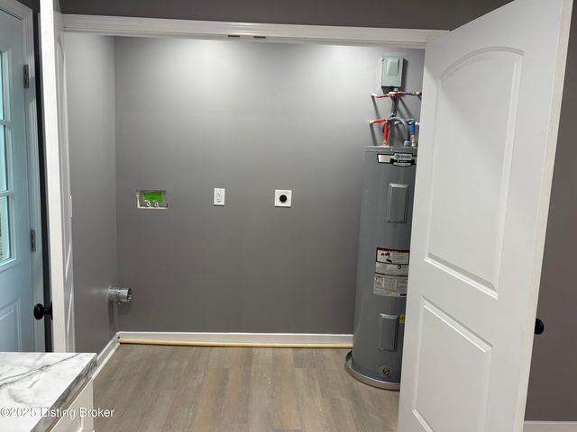 2936 Garey Ln, Louisville, KY 40216