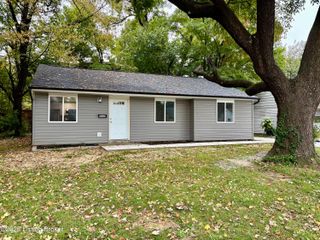 2936 Garey Ln, Louisville, KY 40216