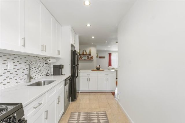 53 Sandra Circle 2, Westfield Town, NJ 07090