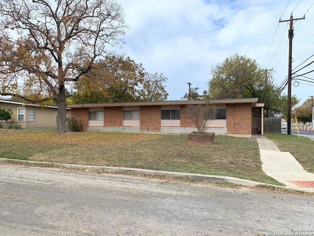 359 Waxwood Ln, San Antonio, TX 78216
