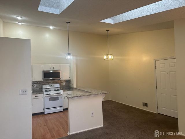 450 Northam Drive, North Brunswick, NJ 08902