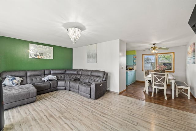 420 W Mclane Street, Osceola, IA 50213