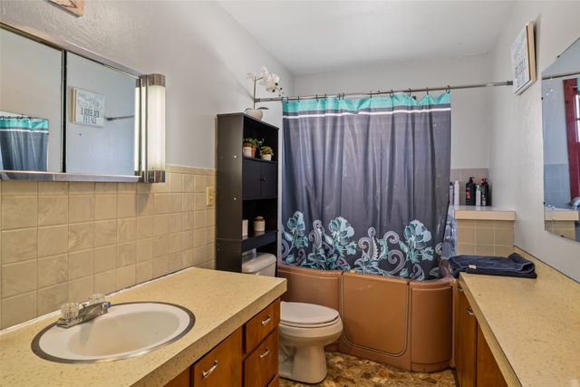 420 W Mclane Street, Osceola, IA 50213