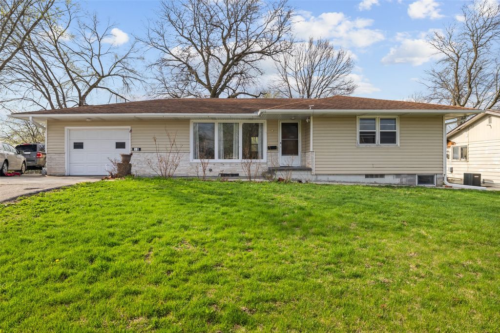 420 W Mclane Street, Osceola, IA 50213