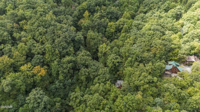 4275 Parkside Village Drive, Sevierville, TN 37862