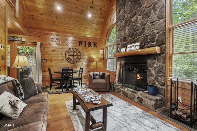 4275 Parkside Village Drive, Sevierville, TN 37862