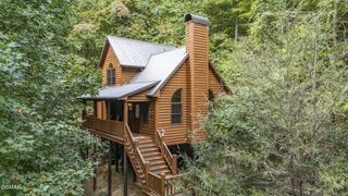 4275 Parkside Village Drive, Sevierville, TN 37862
