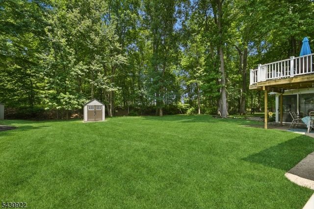 42 Davenport Ave, Roseland Boro, NJ 07068