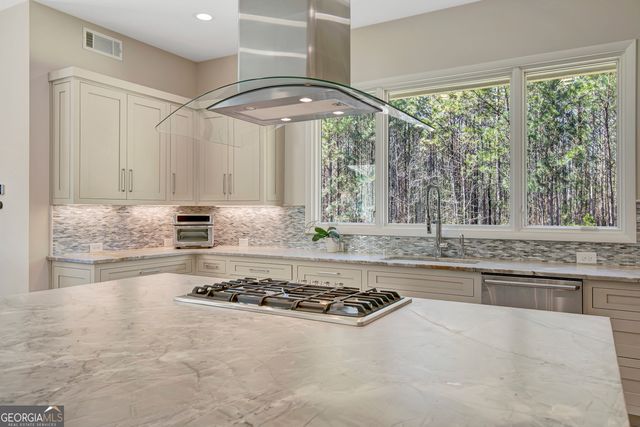 10 Arbor Shade Lane, Newnan, GA 30265