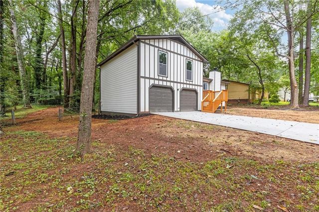 1097 Wildwood Lane, Lawrenceville, GA 30046