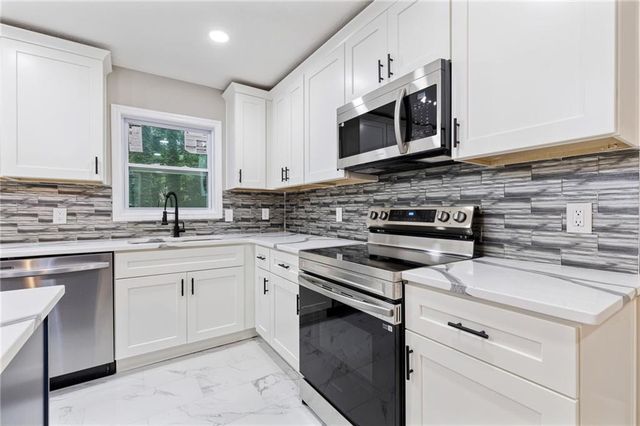 1097 Wildwood Lane, Lawrenceville, GA 30046