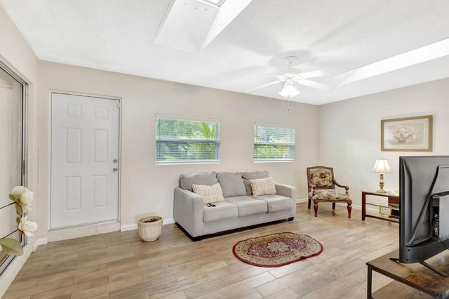 178 Ramblewood Circle, Royal Palm Beach, FL 33411