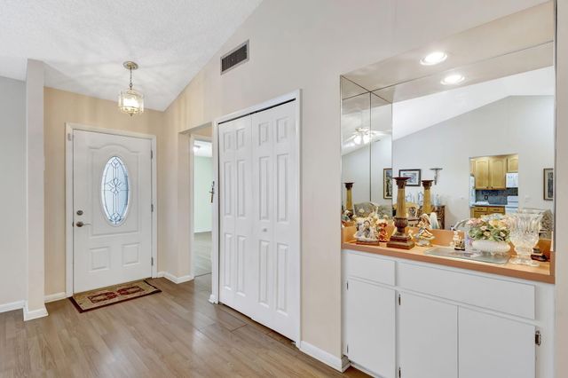 178 Ramblewood Circle, Royal Palm Beach, FL 33411