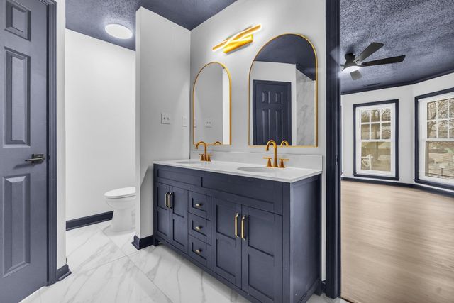 2744 SURREY PARK DR, Bartlett, TN 38134