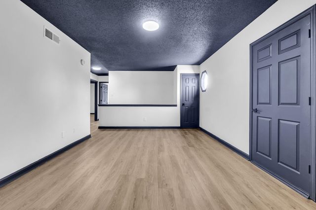 2744 SURREY PARK DR, Bartlett, TN 38134