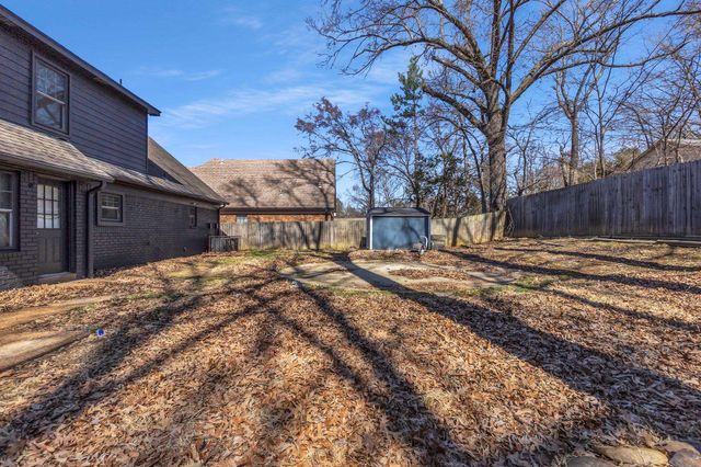2744 SURREY PARK DR, Bartlett, TN 38134